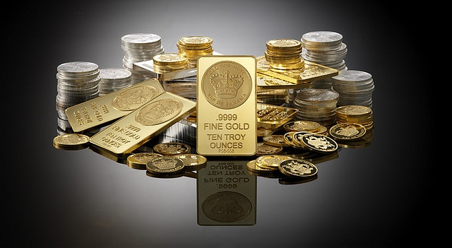 Los precios del oro caen mientras Trump pospone el plazo de aranceles y se desvanecen las expectativas de recorte de tasas