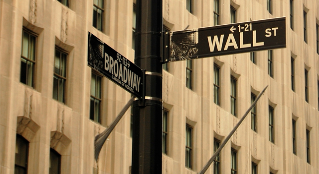Dow Jones, S&P, Nasdaq, Futuros, Wall Street, Acuerdo comercial entre EE.UU. y Corea del Sur, decisión de la Fed y resultados tecnológicos impulsan los mercados