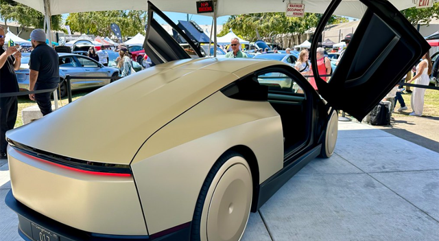 Musk dice que la flota de robotaxis de Tesla en Austin se “duplicará aproximadamente” el próximo mes