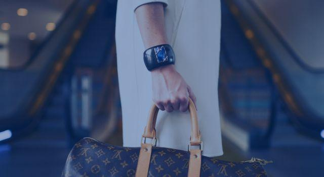 Las acciones de lujo suben mientras LVMH registra su primer crecimiento trimestral de 2025