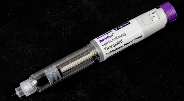 Eli Lilly cae pese a crecimiento estable en recetas de GLP-1