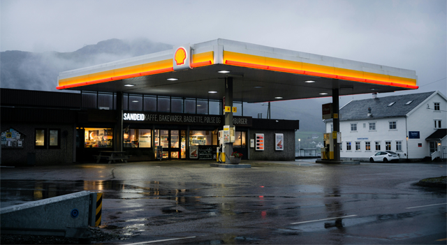 Shell supera previsiones de ganancias en el primer trimestre y reduce recompra de acciones