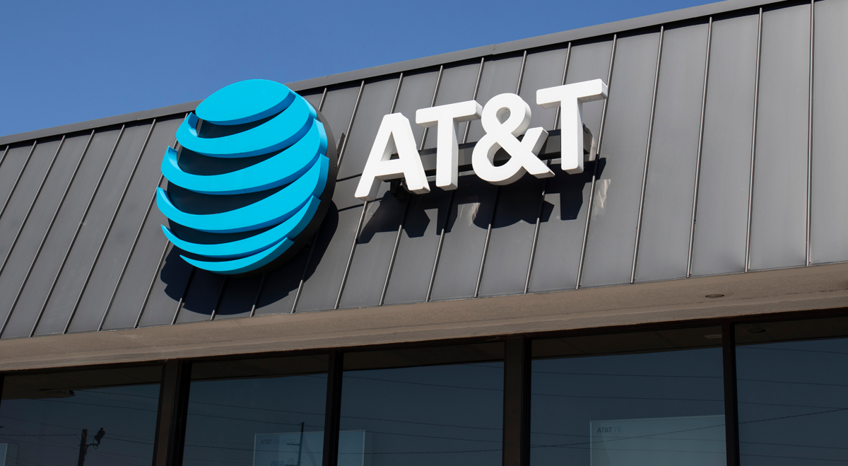 AT&T sube tras superar expectativas en el segundo trimestre y acelerar el crecimiento de sus suscriptores (NYSE:T)