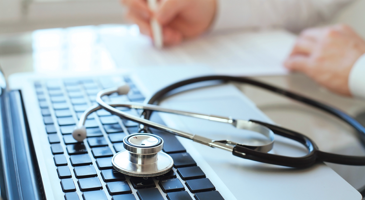 UnitedHealth eleva su previsión para 2026 tras superar las expectativas en el segundo trimestre (UNH)