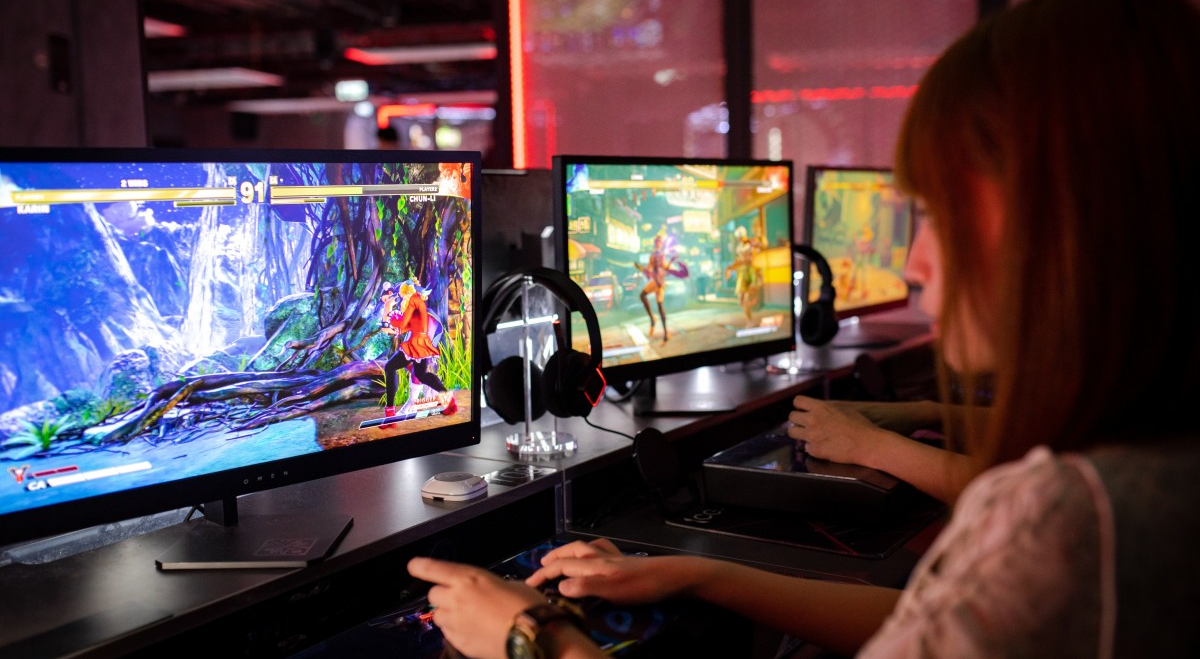 Computer games player