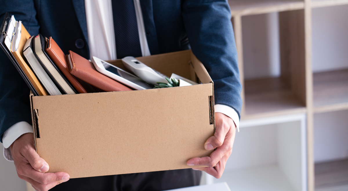 Las solicitudes semanales de desempleo en EE.UU. caen inesperadamente y reflejan un mercado laboral sólido