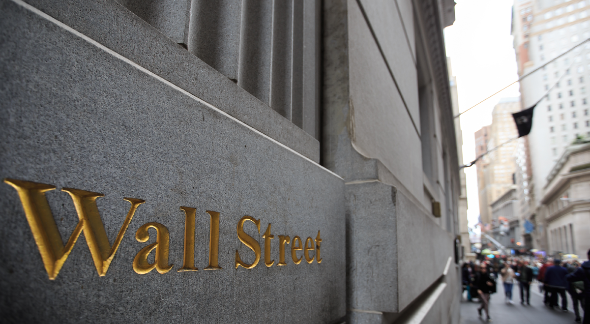 Futuros de Wall Street caen mientras el Brent supera los 100 dólares: Dow Jones, S&P, Nasdaq