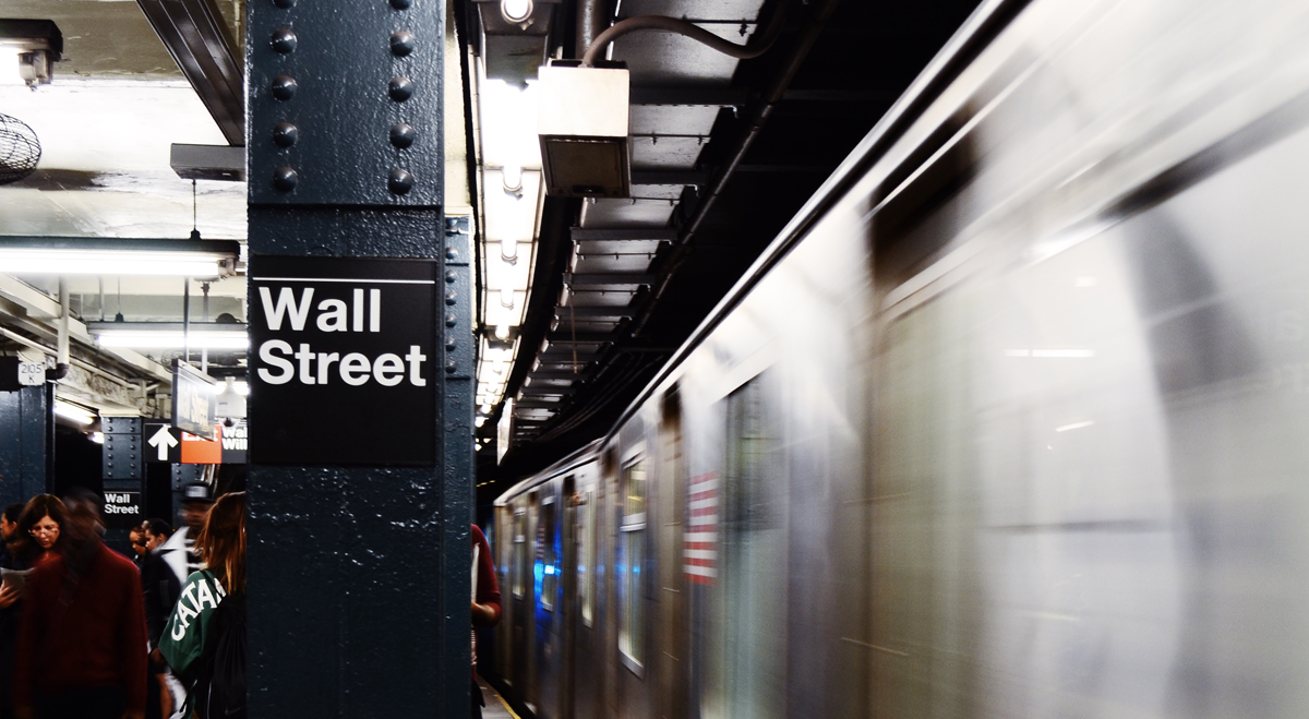 El petróleo toca los 100 dólares mientras los mercados evalúan el conflicto en Medio Oriente, las tasas y las tensiones comerciales: Dow Jones, S&P, Nasdaq, Wall Street, Futuros