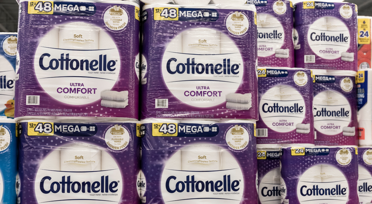 Acciones de Kimberly-Clark suben 1.8% tras superar previsiones de ganancias del tercer trimestre